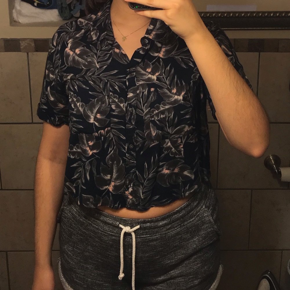 Hollister Crop Top